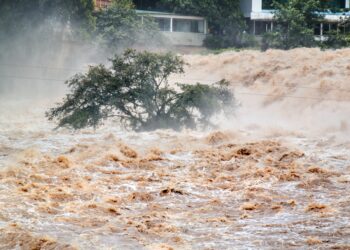 ALTYAPI VE YAĞMUR SUYU DRENAJ SORUNLARI ÇÖZÜLECEK