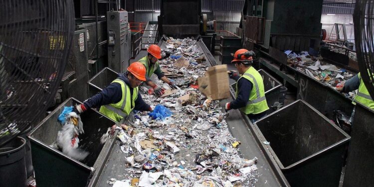 ÇÖP VERGİSİ ALINMAYACAK!